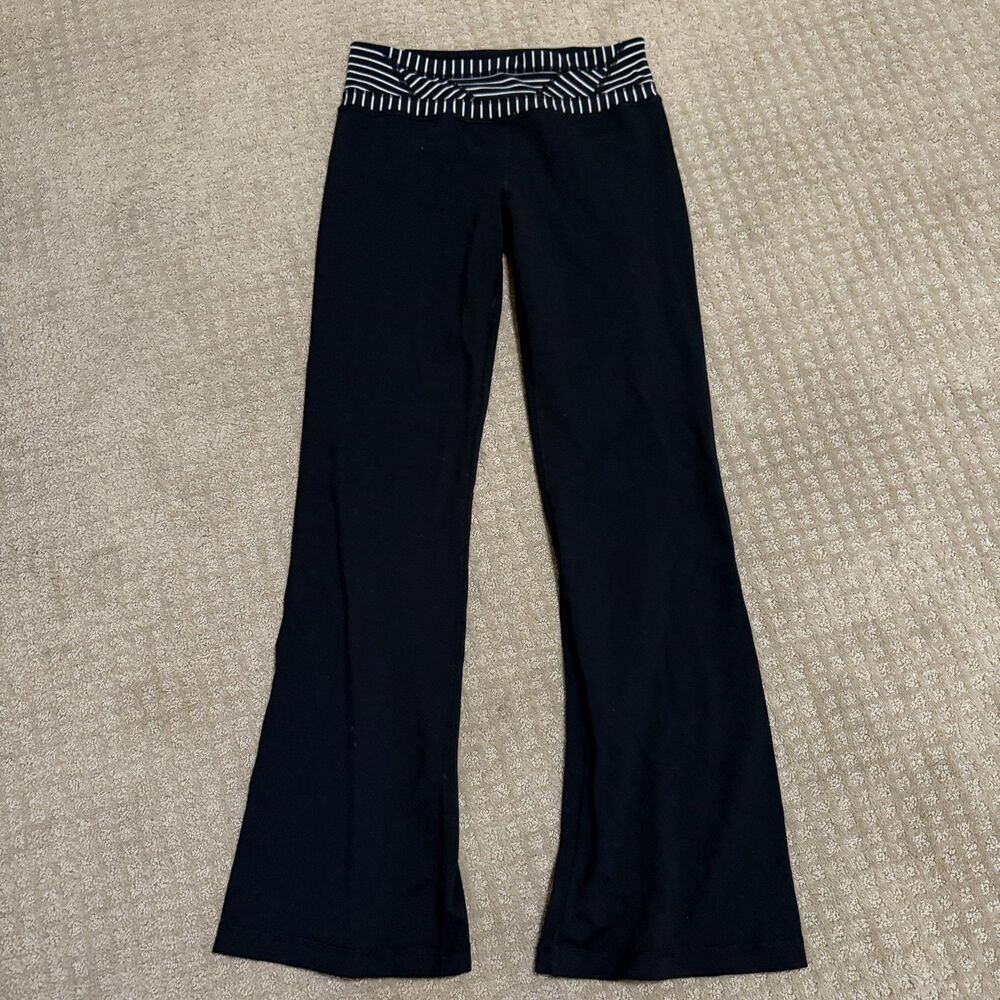 Lululemon Groove Flare Yoga Pants Leggings Fold over band Black Workout Womens 6